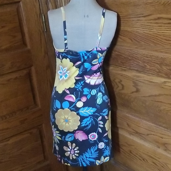 Super cute Hawaian print dress - Picture 3 of 5